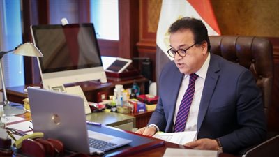 خالد عبد الغفار يبحث مع إحدى الشركات اليونانية تطوير المنشآت الصحية