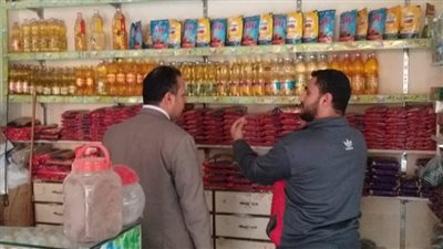 حماية المستهلك يضبط 336 كيلو زيوت طعام مجهولة المصدر بالإسكندرية