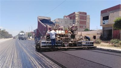 رفع كفاءة الطريق السريع بقرية البراجيل في الجيزة