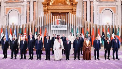 نشاط الرئيس اليوم بالرياض.. السيسي يلقي كلمة في القمة العربية الصينية ويلتقي قادة تونس والسودان والسعودية