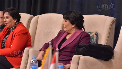 فردوس عبد الحميد: مسلسل الضاحك الباكي صحح معلومات تاريخية