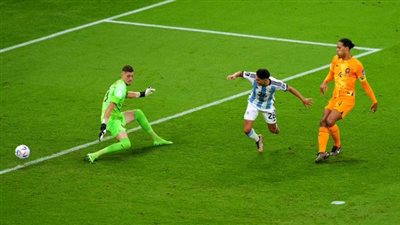 كأس العالم 2022، مولينا يحرز هدف الأرجنتين الأول في شباك هولندا