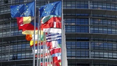 الجارديان: الشرطة البلجيكية تحقق في مزاعم شراء دولة خليجية نفوذا في الاتحاد الأوروبي