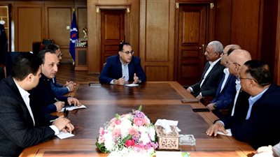 مدبولي يستهل زيارته للسويس بلقاء نواب البرلمان بالمحافظة