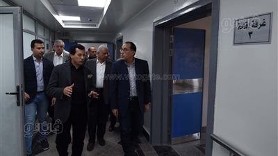 رئيس الوزراء يتفقد مشروع إنشاء مستشفى الطب الرياضي بالسويس (صور)