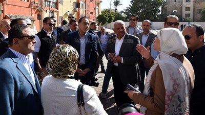 رئيس الوزراء يتفقد منطقة مساكن ناصر بالملاحة في السويس (صور)