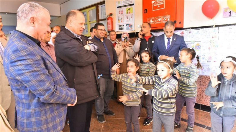  زيارة محافظ أسيوط