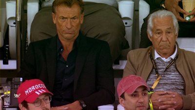 رينارد يصل قاعة عرض ملف السعودية لاستضافة مونديال 2034 (فيديو)