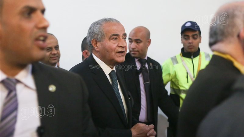 وزير التموين خلال