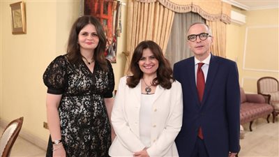 سها جندي: الإمارات بها واحدة من أكبر الجاليات المصرية بالخارج