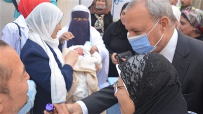 تدشن حملة التطعيم ضد شلل الأطفال في بنها (صور)