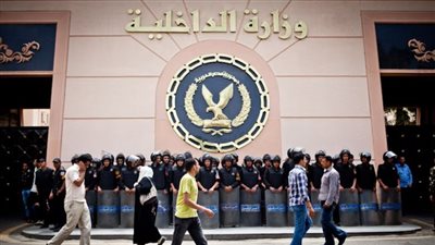 الداخلية توزع بطاطين ومواد غذائية على البسطاء