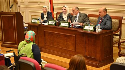وزيرة التضامن: 37 مليار جنيه إجمالي استثمارات بنك ناصر 