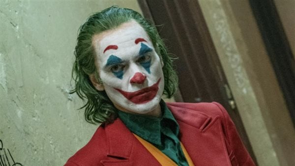أول صورة رسمية من الجزء الثاني للفيلم المنتظر Joker: Folie à Deux
