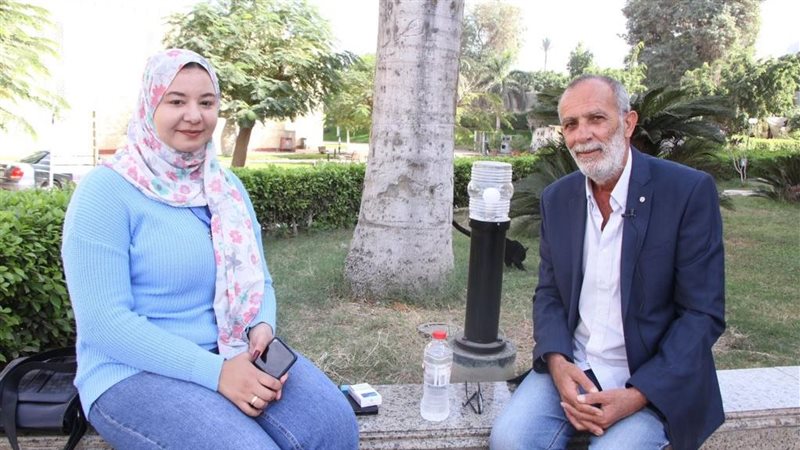  خلال الحوار مع الفنان