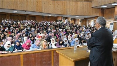 قانون تنظيم الجامعات: لا يجوز لأعضاء هيئة التدريس إلقاء دروس بغير جامعتهم