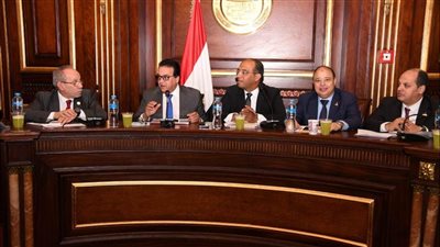 بحضور الوزير، نواب الشيوخ يحذرون من أزمة في الأطباء بعد خمس سنوات 