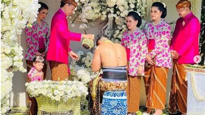 حدث استثنائي في حفل زفاف نجل الرئيس الإندونيسي (فيديو وصور)