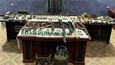 ضبط 30 قطعة سلاح نارى و5 قضايا مخدرات في حملة أمنية بأسيوط 