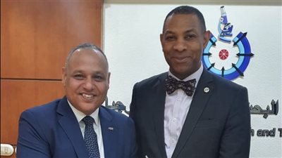 رئيس أكاديمية البحث العلمى يحصل على جائزة الشخصيات الأكثر تأثيرًا على مستوى العالم