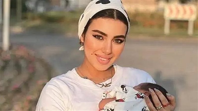 البلوجر هدير عاطف،
