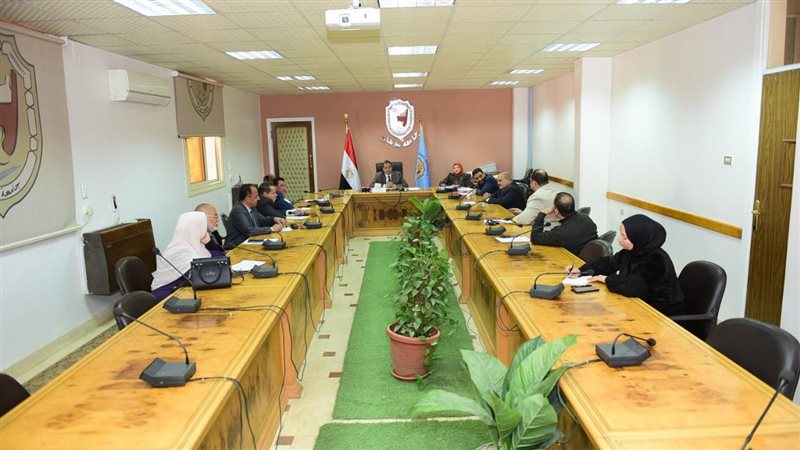 اجتماع رئيس جامعة
