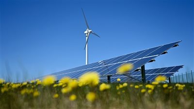 البيئة: إنشاء 14 مدينة تعتمد بشكل كلي على مصادر الطاقة الجديدة