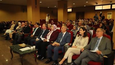 ألسن عين شمس تنظم مؤتمر فاتسلاف هافيل والحوار الأوروبي