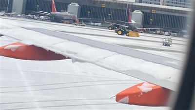 الثلج يشل أوروبا، تعطيل للرحلات وإغلاق للمطارات وفوضى في حياة المسافرين