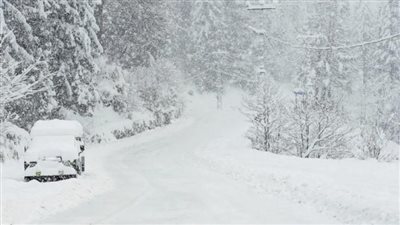 عواصف ثلجية بإستونيا تضع عشرات الآلاف في ظلام دامس 