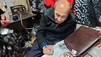 حنا متى طبيب بالبحيرة لا يتجاوز كشفه الـ 10 جنيهات لمساعدة الفقراء (صور) 