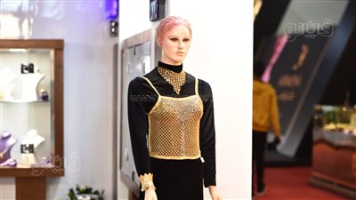 أغرب المشغولات الذهبية في معرض نيبو 2022 (صور) 