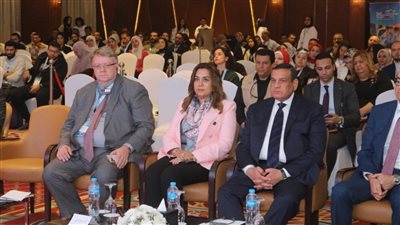 وزير التنمية المحلية: الدولة مهتمة بمجالات ريادة الأعمال لتشجيع الشباب