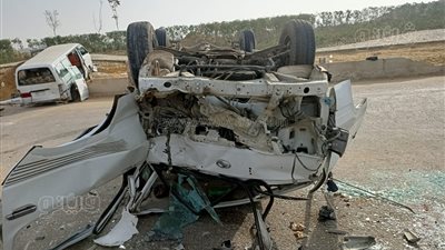 إصابة 7 في تصادم سيارتي ميكروباص أسفل الطريق الإقليمي