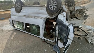 الصور الأولى لحادث تصادم سيارتين أسفل الطريق الإقليمي 