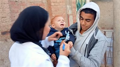 تطعيم 890 ألف طفل من خلال 2832 فريقا ثابتا ومتحركا بالمنيا