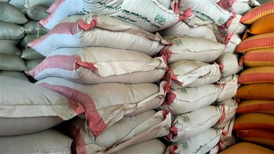 القبض على صاحب محل حجب 675 كيلو أرز عن التداول في القاهرة