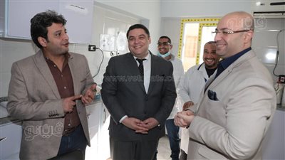 محافظ بني سويف يفتتح عيادة سمسطا للتأمين الصحي