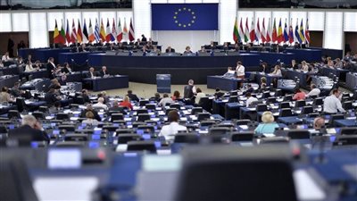 الاتحاد الأوروبي يوافق على منح البوسنة وضع مرشح للانضمام للتكتل 