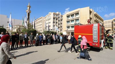 تجربة طوارئ افتراضية لإخلاء جامعة الزقازيق (صور)
