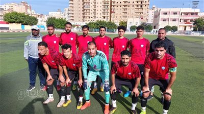 وفاة لاعب مطروح أثناء مباراة فريقه أمام السلوم بدوري القسم الثالث (صور)