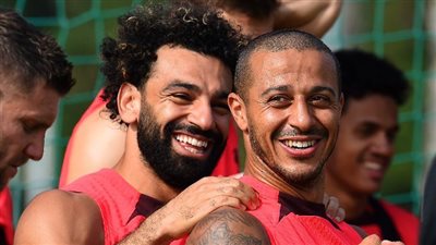 هزار محمد صلاح وألكانتارا في مران ليفربول (فيديو وصور)