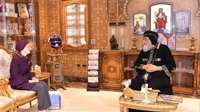  البابا تواضروس يشرح لقنصل مصر بالكويت خدمة الكنيسة في الخليج