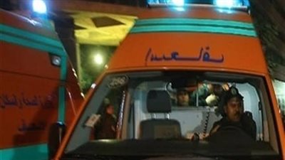 استعجال التقرير المروري في تصادم سيارتي ميكروباص أسفل الطريق الإقليمي