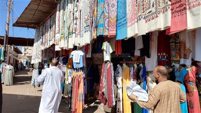 سوق القيسارية أقدم أسواق الصعيد..التجار كانوا يأتون إليه من أفريقيا والجزيرة العربية (صور)