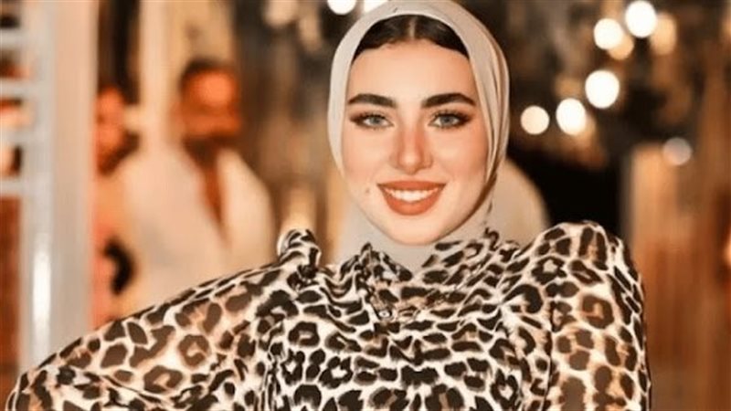البلوجر هدير عاطف،