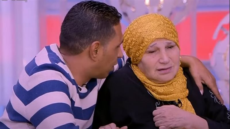 شاب أردني يلتقي بوالدته