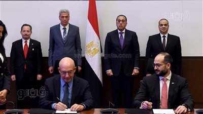 مدبولي يشهد التوقيع على اتفاقية لتوطين صناعة أدوية السكر (صور)