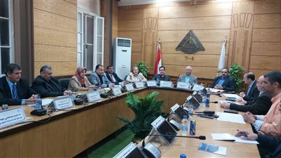 رئيس جامعة بنها يعلن حالة الطوارئ استعدادا للامتحانات