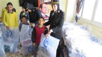 اليوم العالمى لحقوق الإنسان، الداخلية توزع مساعدات على دور الأيتام والمسنين (صور) 